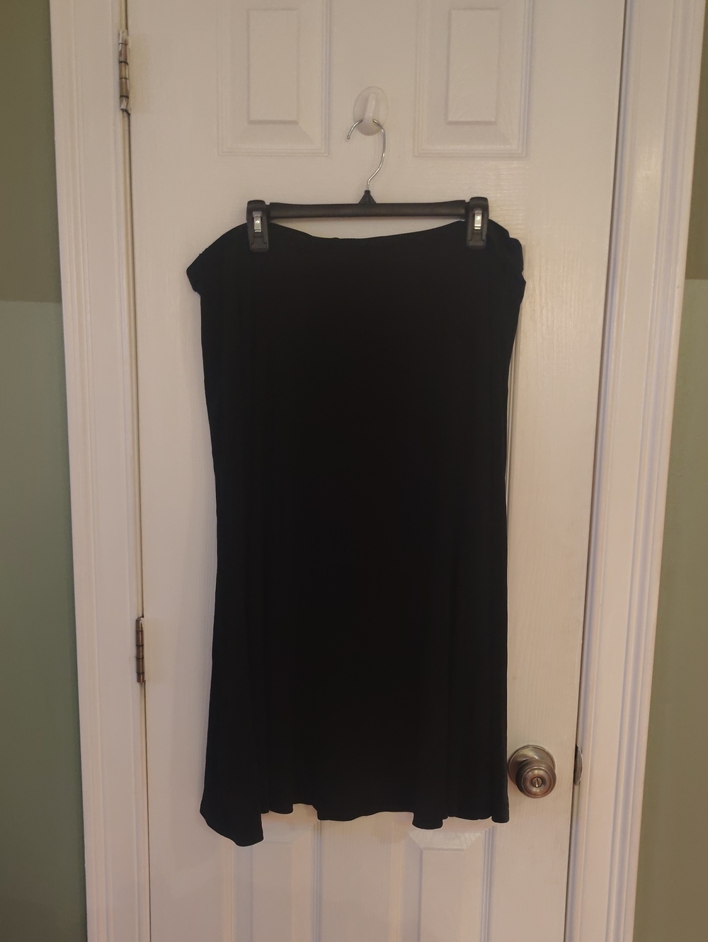 Women's Black Midi Skirt - Sleek Everyday Style